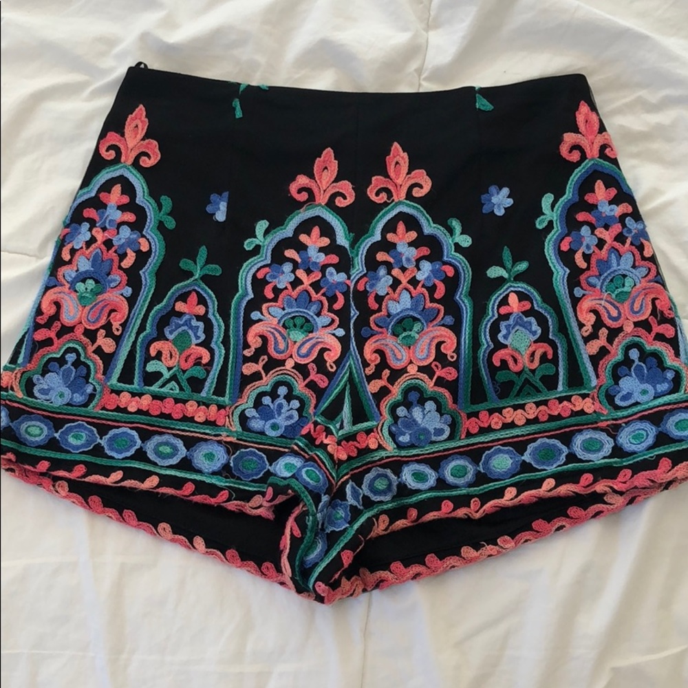 Luxxel shorts